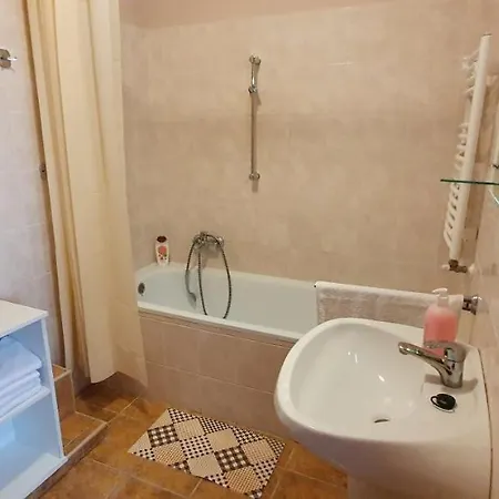 Apartman Udvarház Apartman