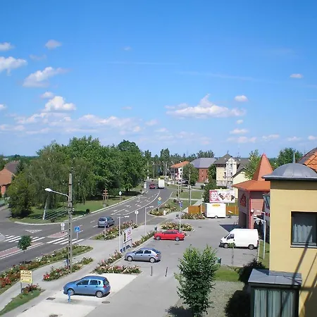 Udvarház Apartman * Mórahalom