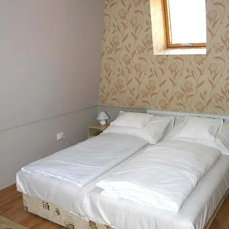Apartman Udvarház Apartman *