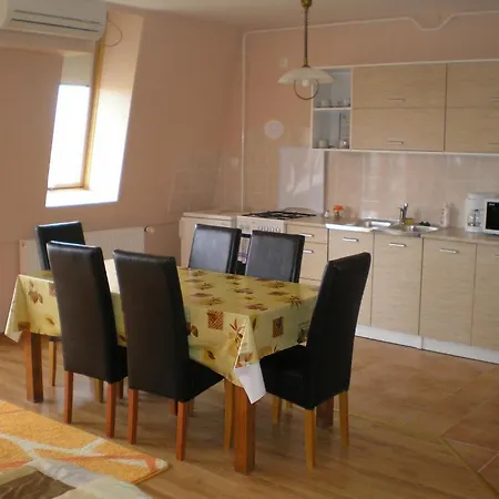 Udvarház Apartman Apartman Mórahalom