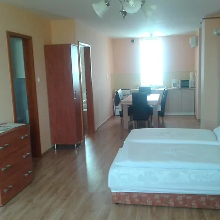 Apartman Udvarház Apartman *